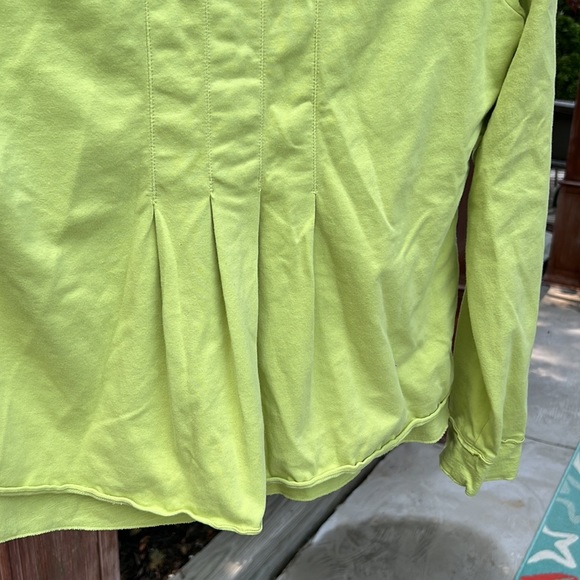 Top - Picture 6 of 8